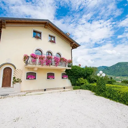 Διαμέρισμα Feeling House