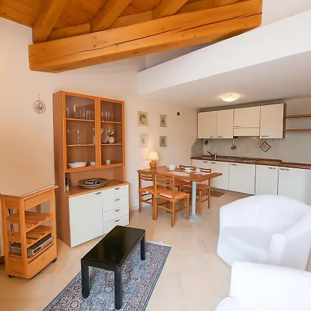 Διαμέρισμα Feeling House Salò