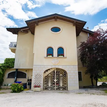 Feeling House 살로